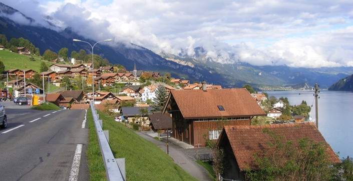 Blick auf Oberried am Brienzer See.